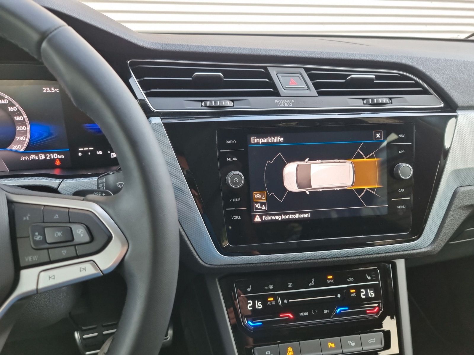 Volkswagen Touran - Bild 18