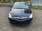 Opel Astra J Sports Tourer Innovation