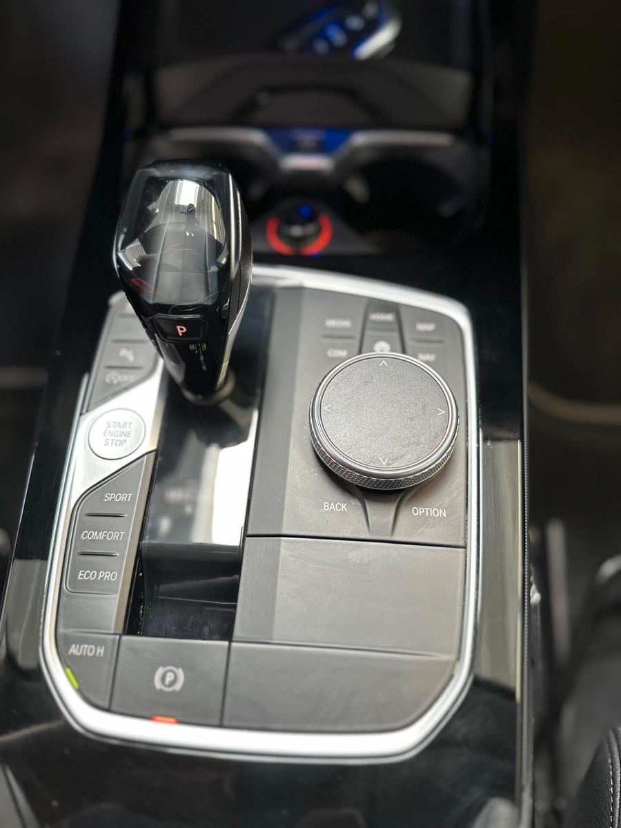 BMW 118 1 Limousine 118i LED Navi HeadUp Sport Line, миниатюра 27