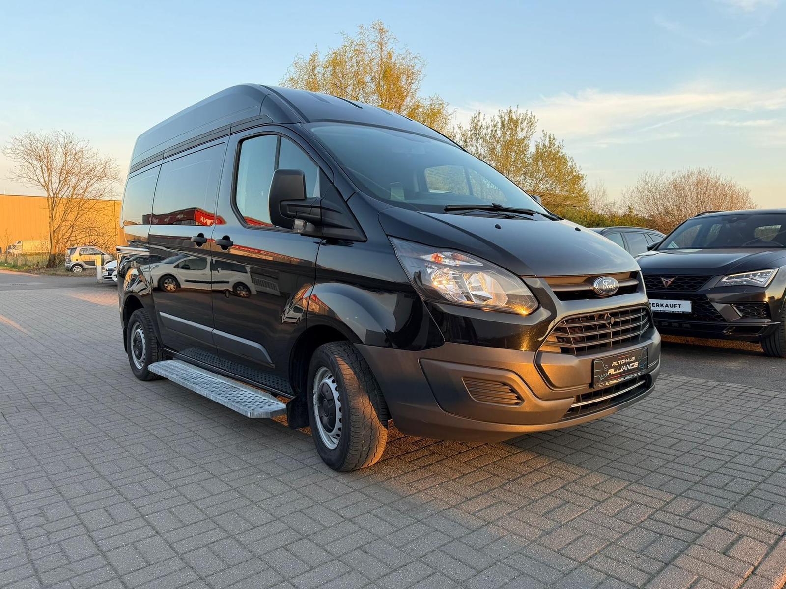 Ford Transit Custom Ambiente Behindertengerecht