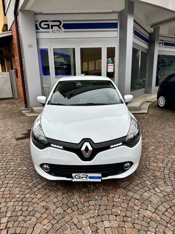 Renault Clio - 1.2Bz 75CV 5P- Neopatentati