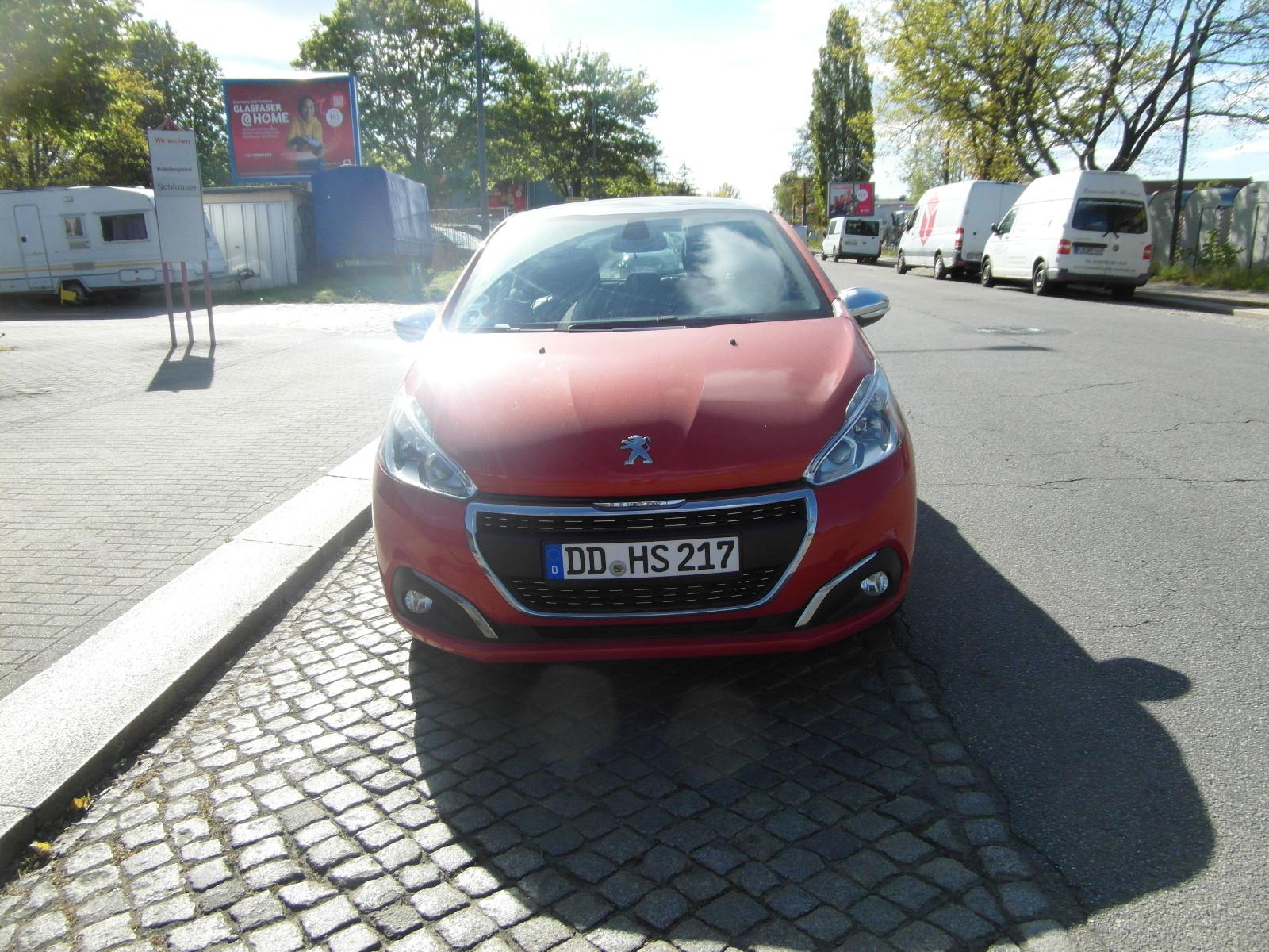 Peugeot 208 Allure HU 01/28