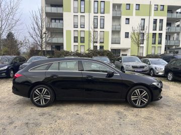 Mercedes CLA 220 Shooting Brake - 6