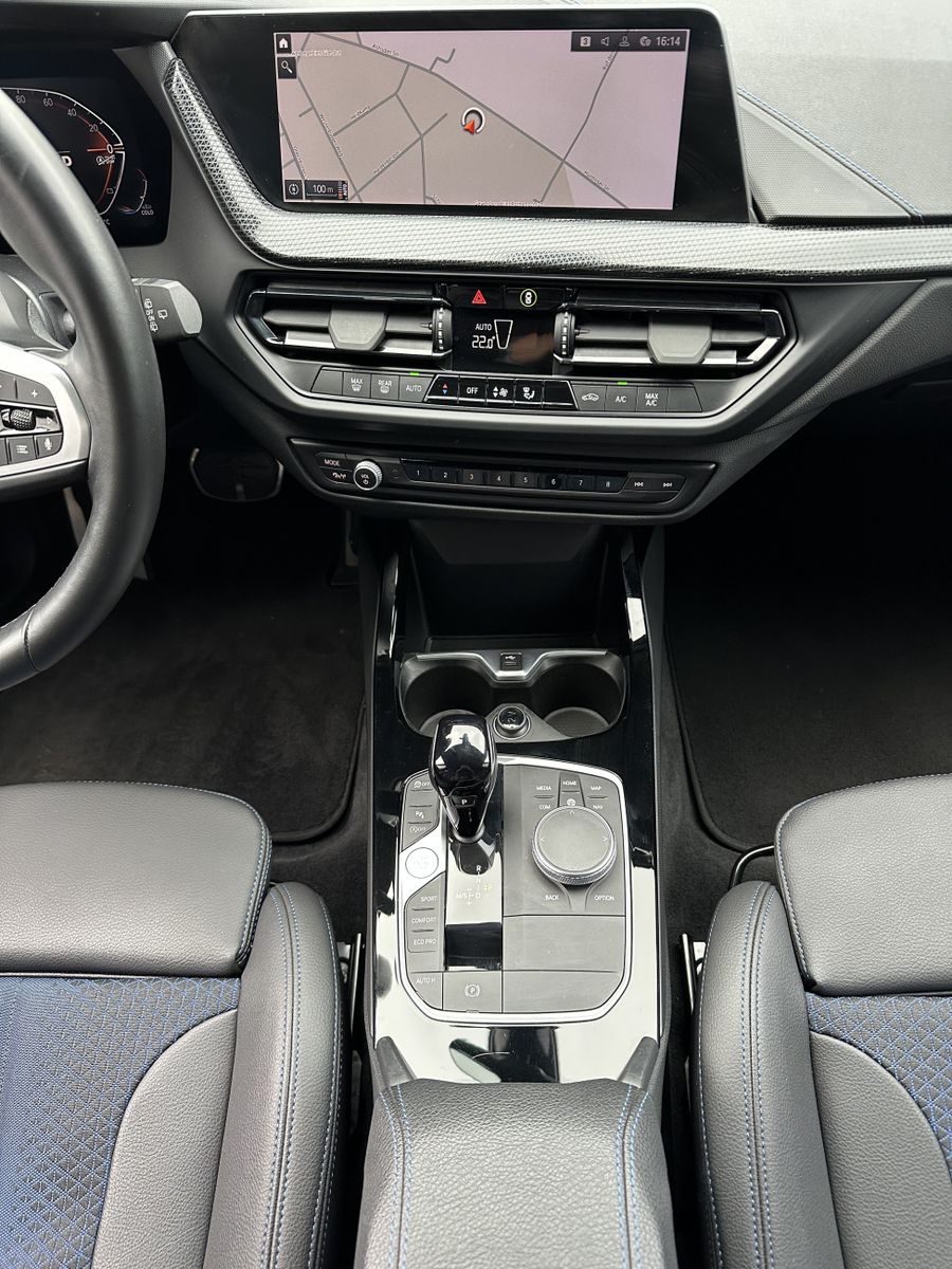 Fahrzeugabbildung BMW 118i 5-Türer M-Sport Aut. NAV+LED+HIFI+17ZOLL+PP