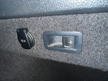 Volkswagen Passat *AHK*SZHZ*PANO*ACC*NAVI*