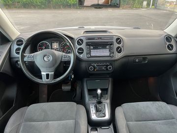 Volkswagen Tiguan - 9