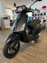 Vespa Sprint 50 Sondermodell Notte  Black nur 1475 km - VESPA SPRINT 50