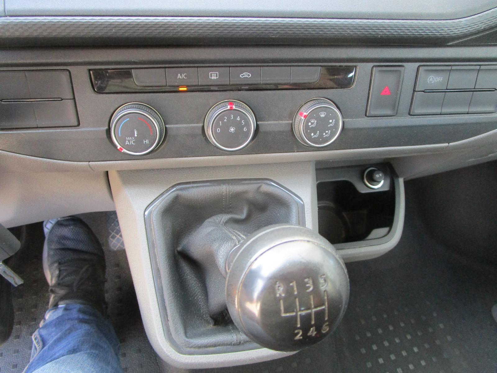 Volkswagen T6.1 TDI*lang+KLIMA+NAVI+8-Sitze+1-Hand*