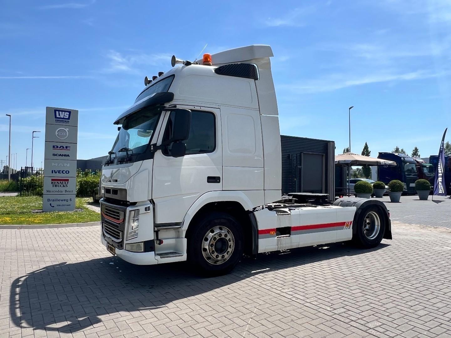 Volvo FM 450 4x2 trekker Globetrotter XL / Hydraulic