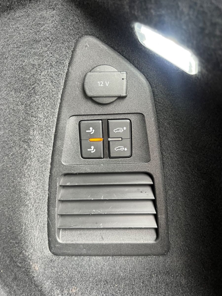 Fahrzeugabbildung Volkswagen Touareg 3.0 TDI 4Motion *VOLL-LEDER*LED*4x SITZH