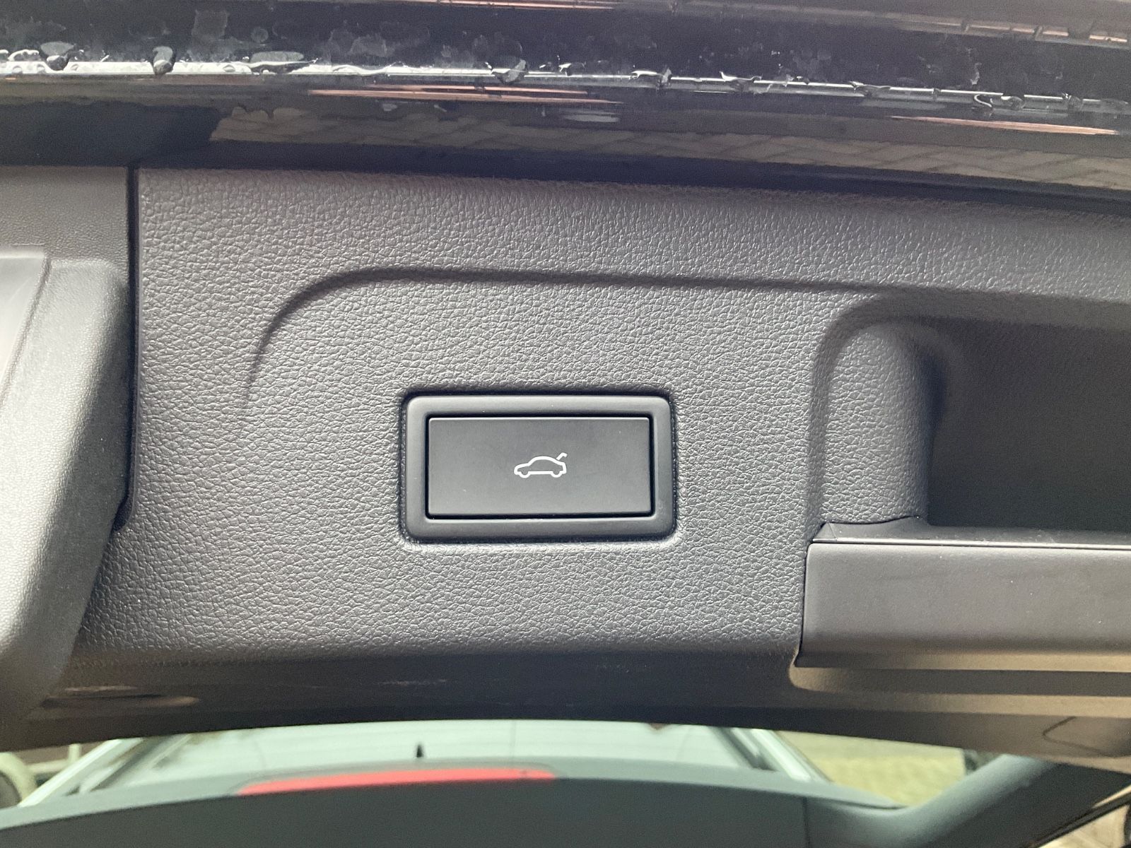 Fahrzeugabbildung Volkswagen Touran 1.5 TSI DSG,R Line,Navi,Kamera,LED,ACC