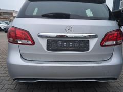 MERCEDES-BENZ B 180 1.6 KAT B 180 (246.242)