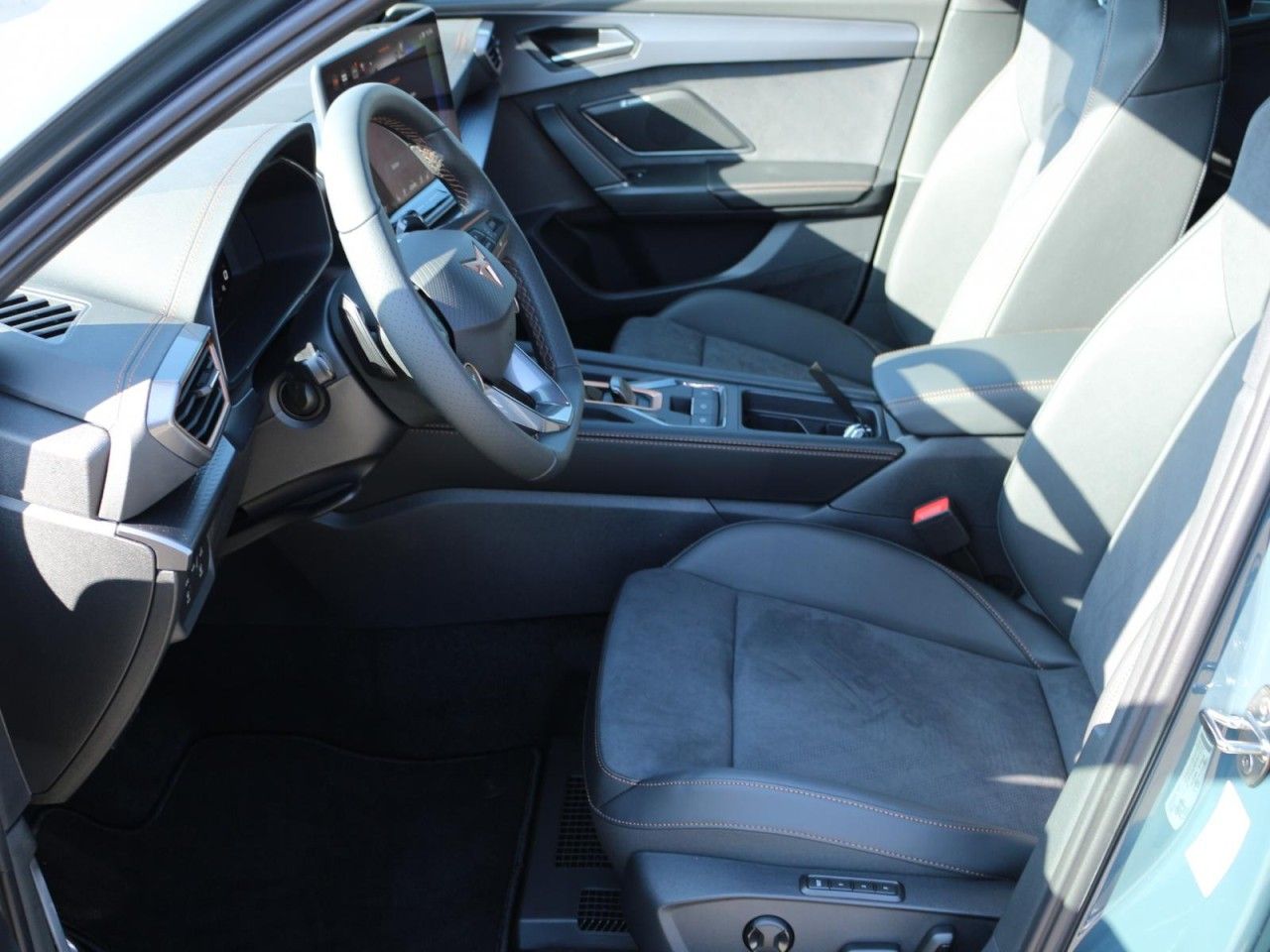 Fahrzeugabbildung CUPRA Formentor VZ 2.0 TSI DSG 4Drive