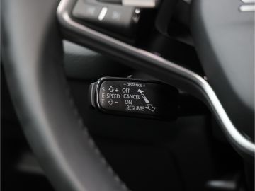 Skoda Octavia Combi Selection 2.0 TDI DSG AHK Kamera L