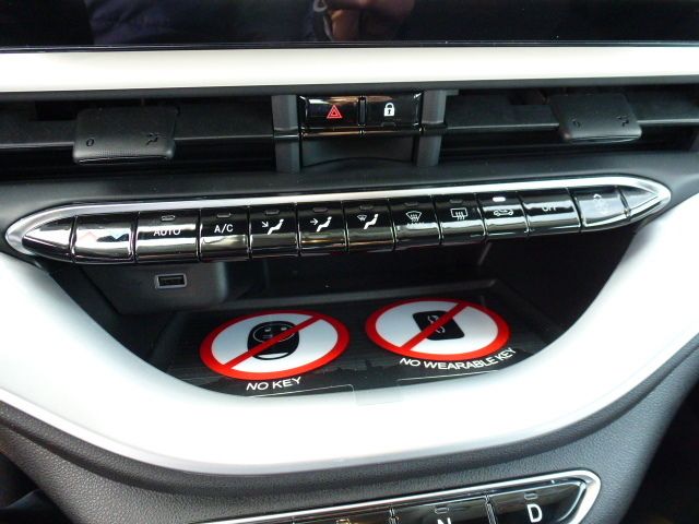 Fahrzeugabbildung Fiat 500 500e Cabrio 42 kWh (118 PS)