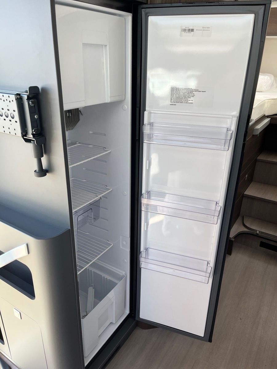 Fahrzeugabbildung Adria Coral Supreme 670 SL RFK,LED,ALDE, Messe Aktion