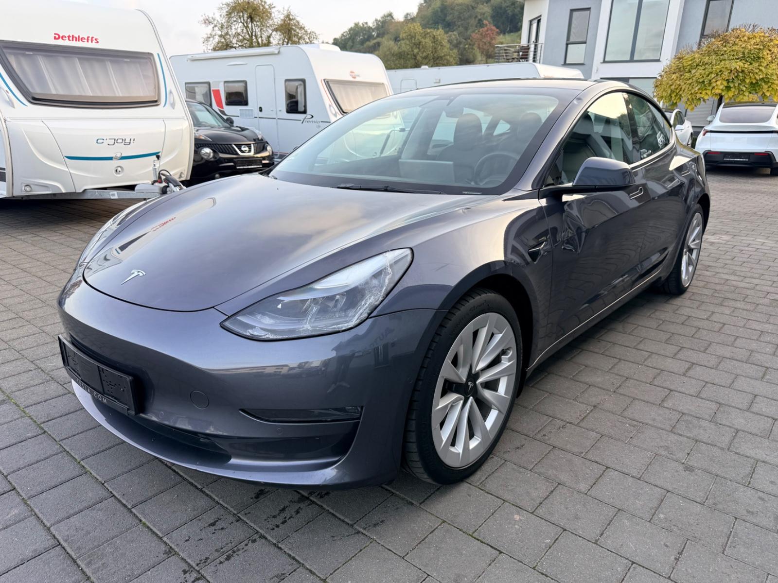 Tesla Model 3 Long Range 441ch 4x4 - 1 ère main - Pompe à chaleur - Camera 360 - Autopilot