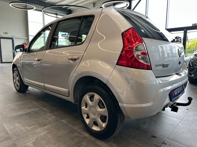 MYAUTOCENTER – Gebraucht- und Jahreswagen mit Werkstattservice in Pfaffenhofen Dacia Sandero Laureate *AHK*TÜV:328*1-Hand*