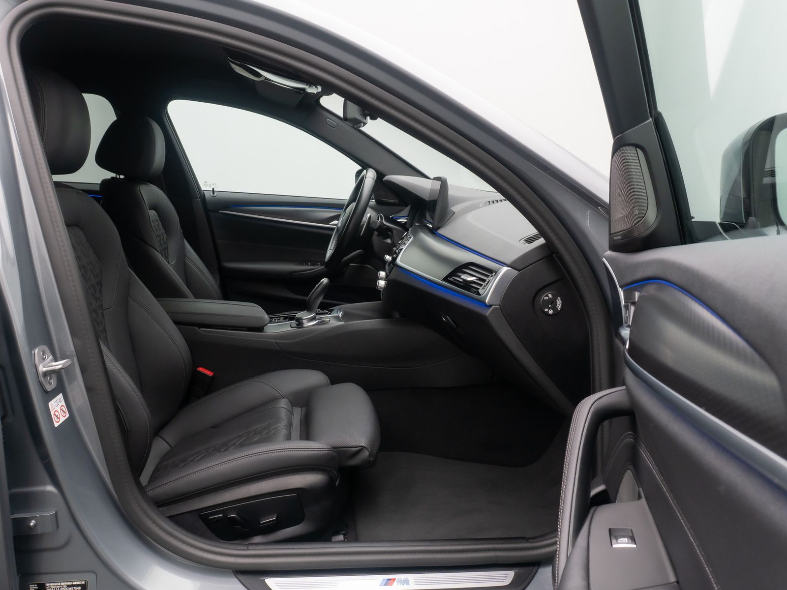 Fahrzeugabbildung BMW 530d M Sport DAB Kamera Laser AHK Komfort Alarm