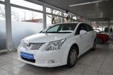 Toyota Avensis 1.6 Kombi *KLIMA*SITZHEIZUNG*AHK*1.HAND! - Toyota Avensis in Hannover