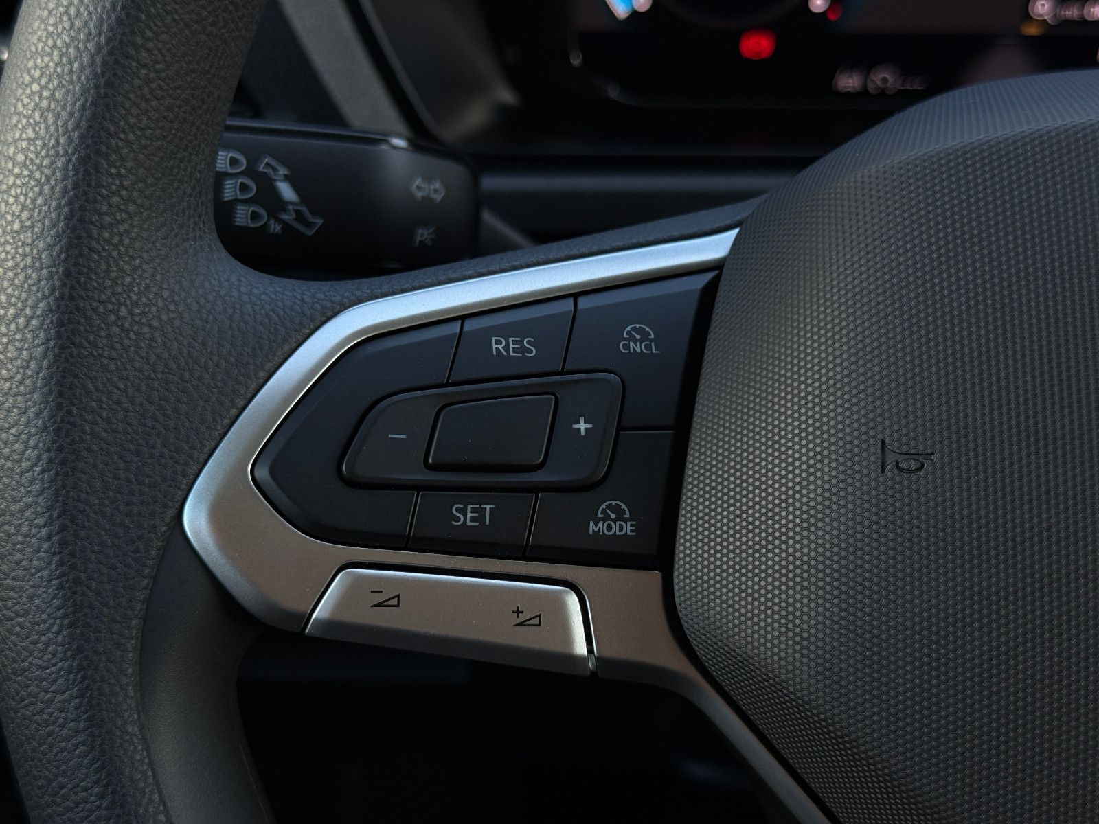 Fahrzeugabbildung Volkswagen Caddy 2.0 TDI Navi GRA LED SHZ Rückfahrkamera