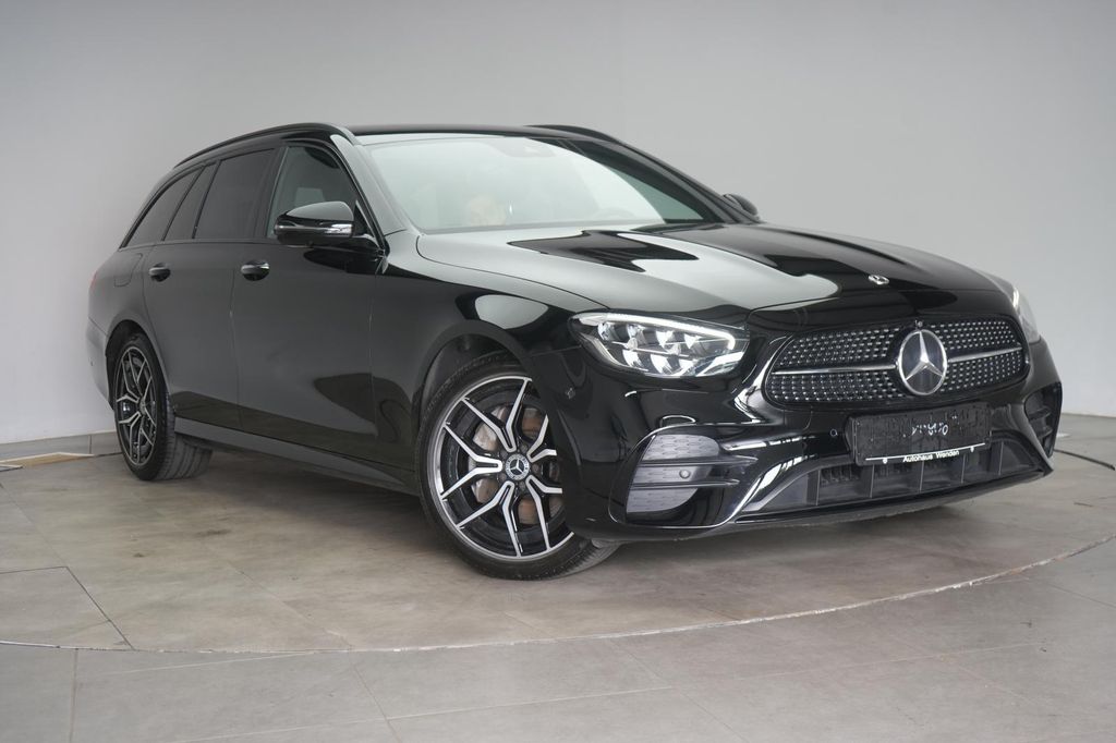 Image of Mercedes-Benz E 300