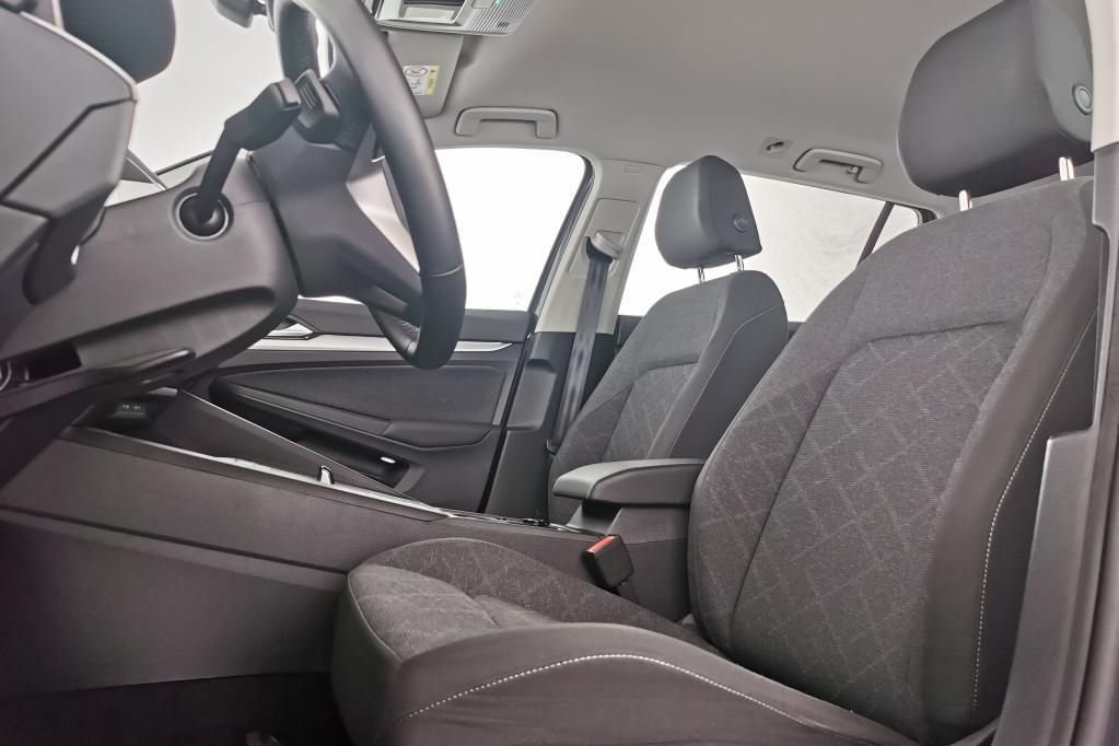 Volkswagen Golf Variant Life 1.5 eTSI Tempo*Nav*PDC*Klima