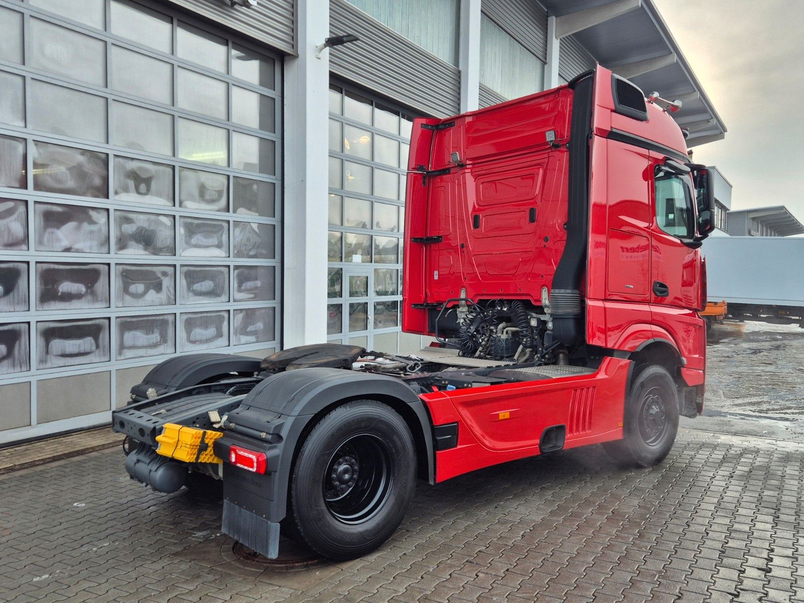 Fahrzeugabbildung Mercedes-Benz Actros 1853 LS HAD 4x4 Hydraulik