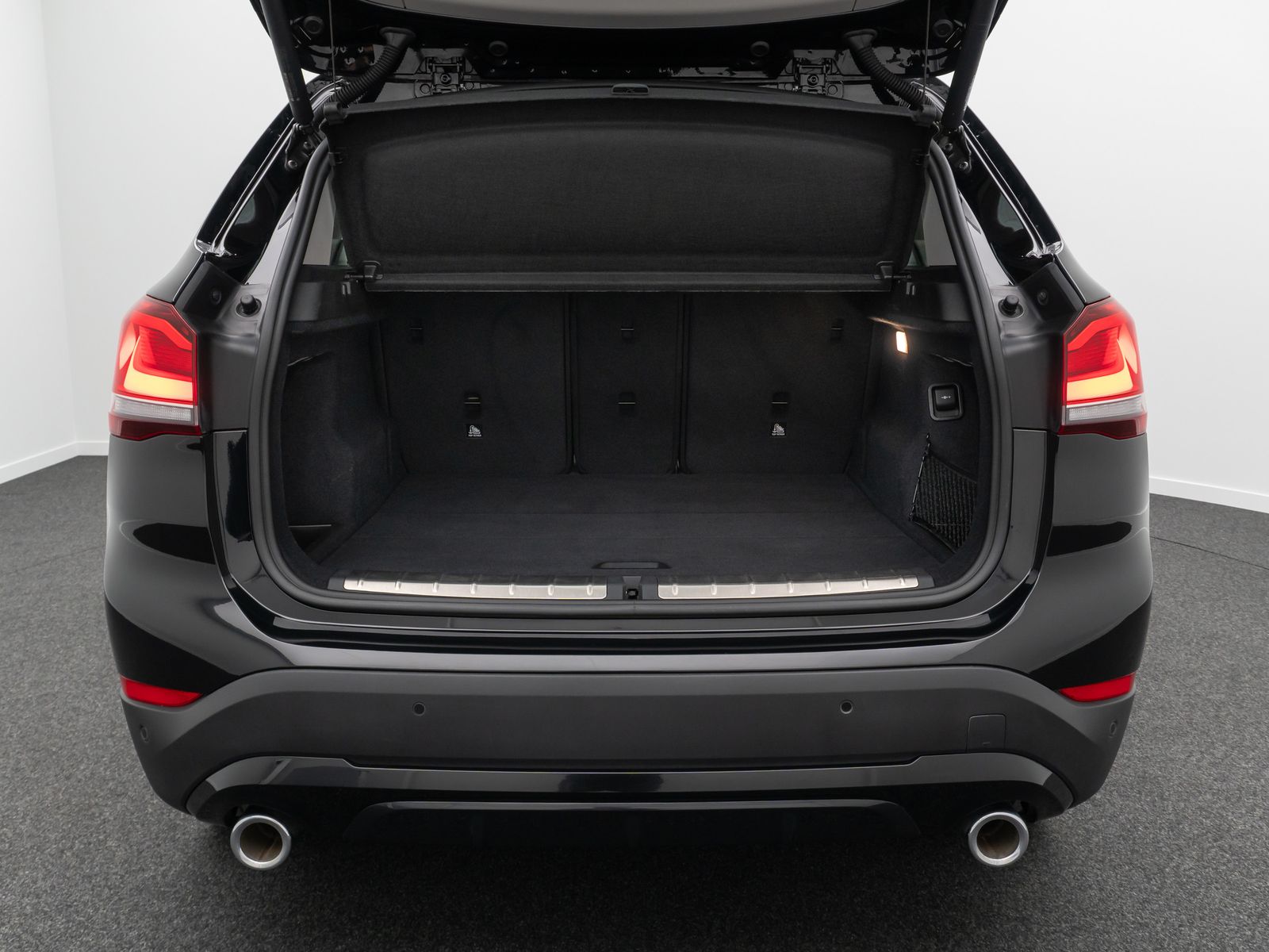 Fahrzeugabbildung BMW X1 sD20d Sport Line ACC Kamera DAB HUD Panorama