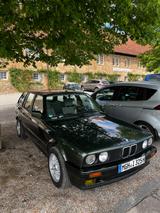 BMW E30 325i Touring Malachitgrün Metallic 2,7L  - BMW 325 aus 1989: 325i