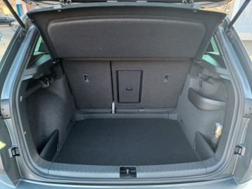 Fahrzeugabbildung SKODA Karoq 1.5 TSI Sportline DSG LED/ACC/AHK