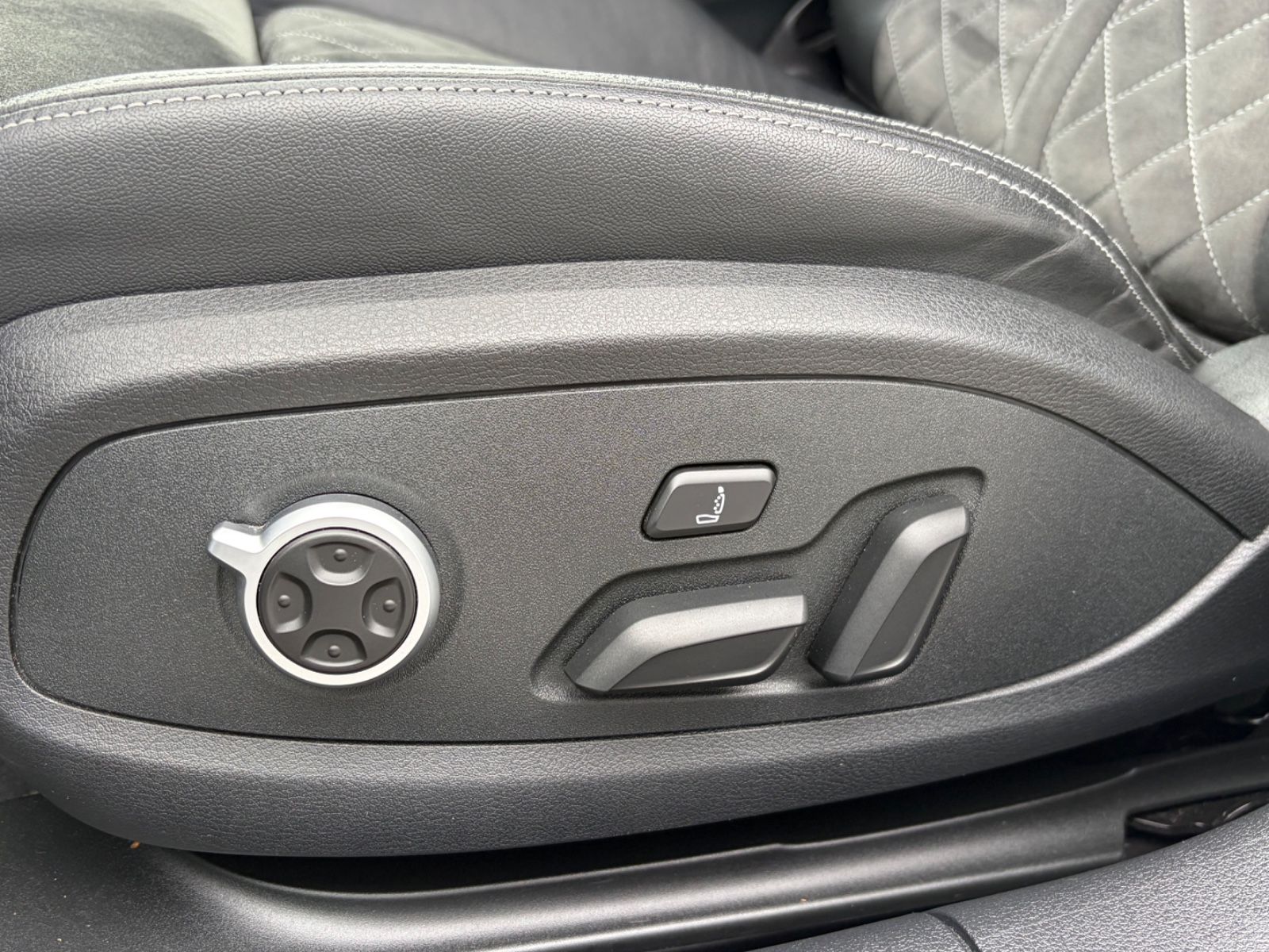 Audi RS4 Avant 2.9 TFSI Quattro foto 21