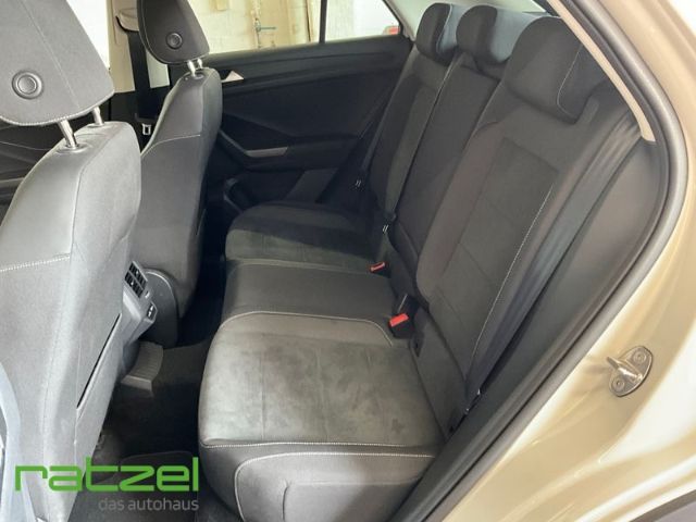 Fahrzeugabbildung Volkswagen T-Roc Style 1.5 TSI Nav Massagesitze LED ACC App