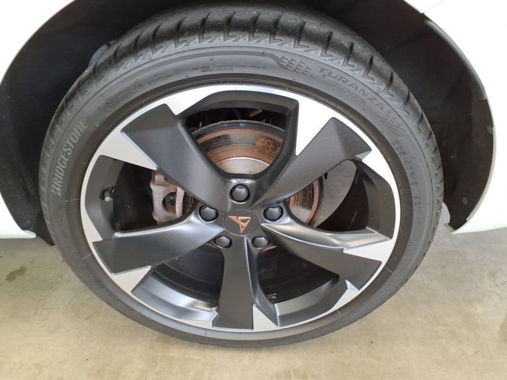 Cupra Leon SP 1.4 TSI e-HYBRID 150kW Tempo*PDC*RFK*Nav