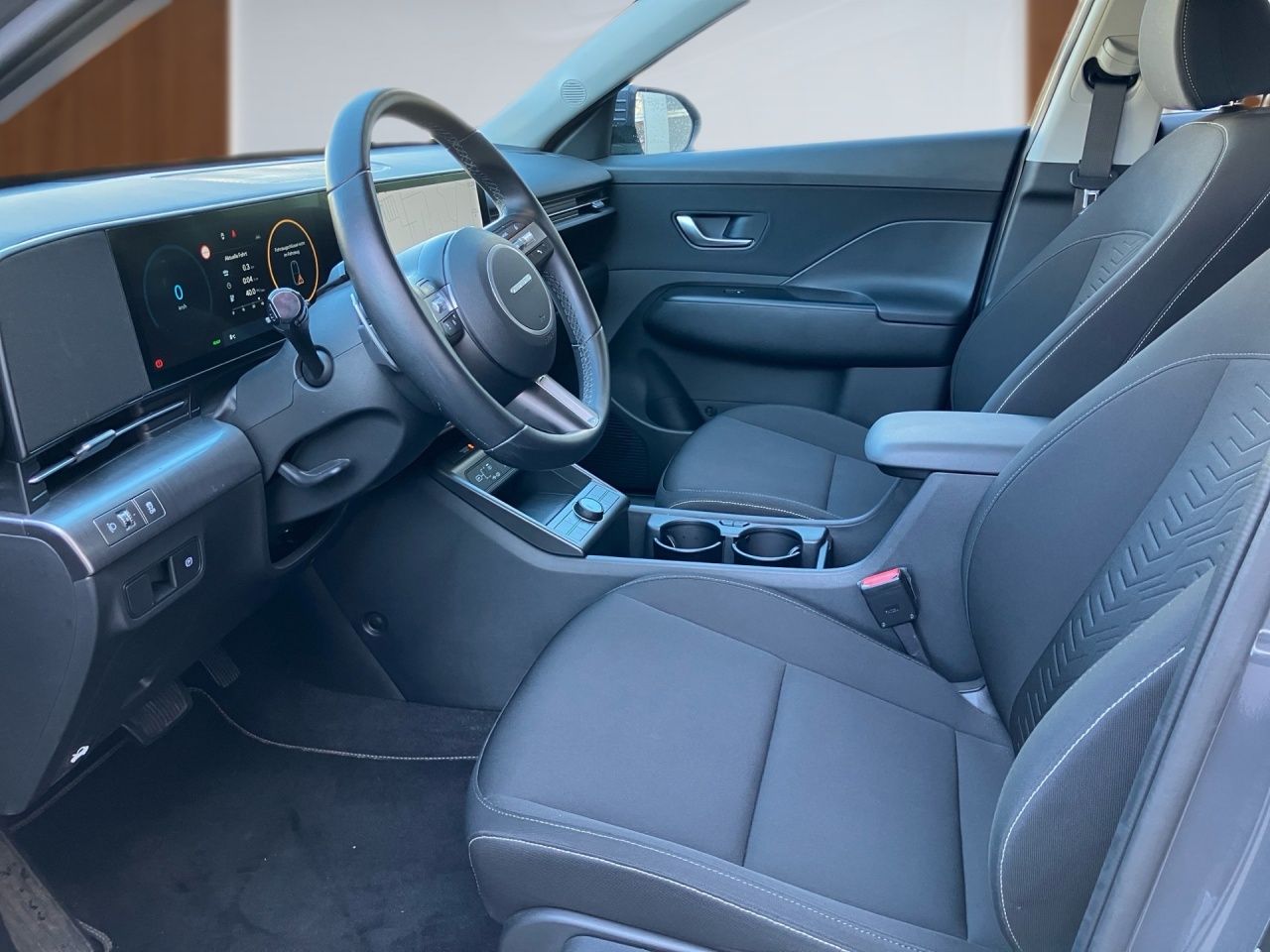 Fahrzeugabbildung Hyundai KONA ADVANTAGE ACC AUT Akustikglas Fernlichtass.