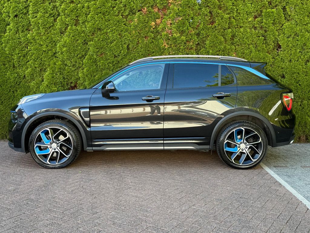 Fahrzeugabbildung Lynk&Co 01 1.5 T Aut PHEV PANO+LED+NAVI+ACC+MEMO+SHZ+360