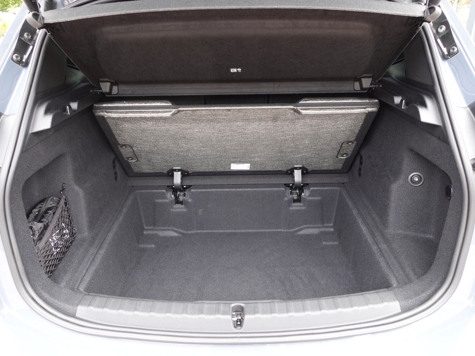 Fahrzeugabbildung BMW 218i Active Tourer Aut. DCT Ad.LED/AHK/el.Heckkl