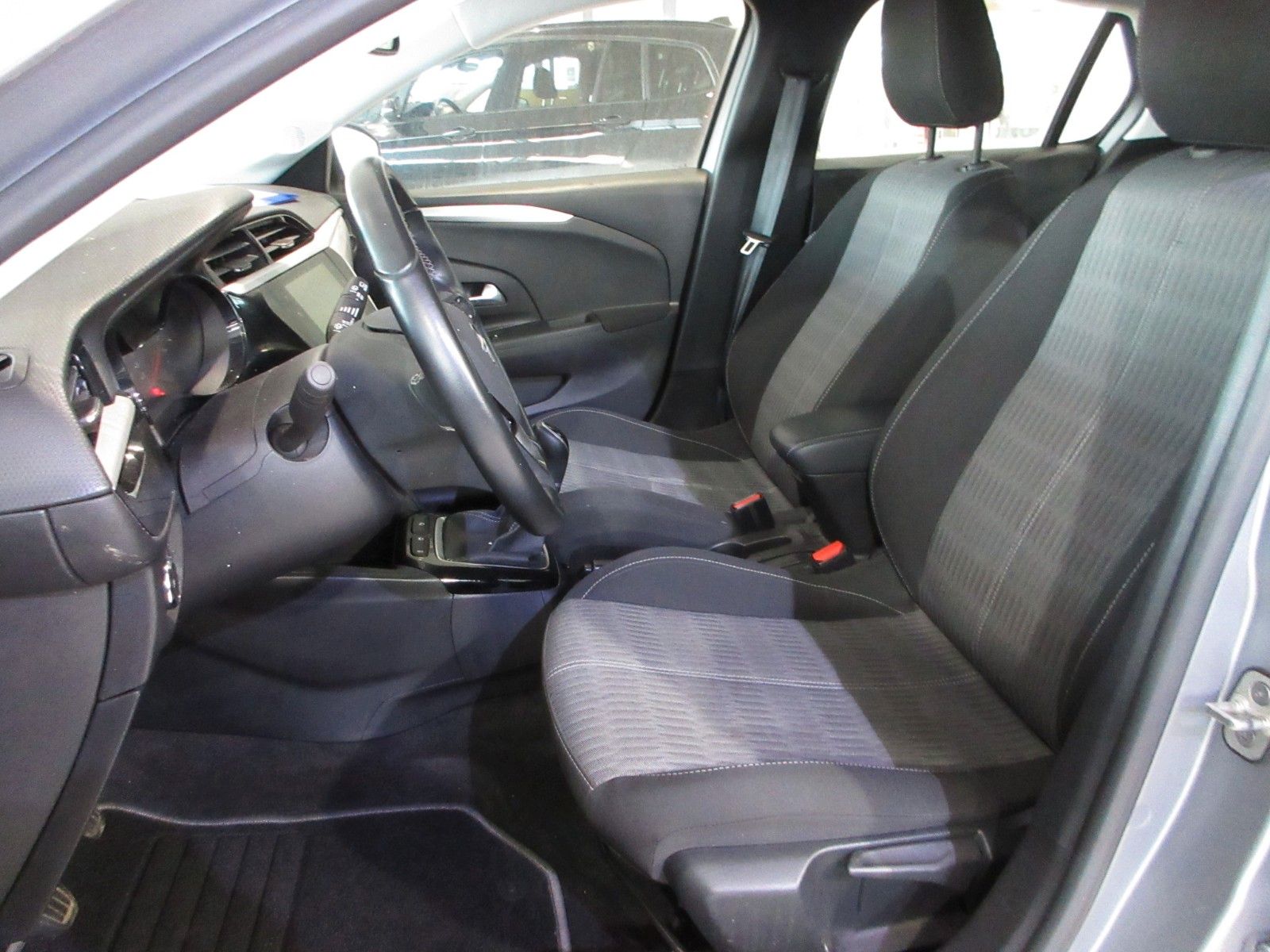 Fahrzeugabbildung Opel Corsa F Edition 1.2 LED/NAVI/PDC/ALU/TEMPOMAT