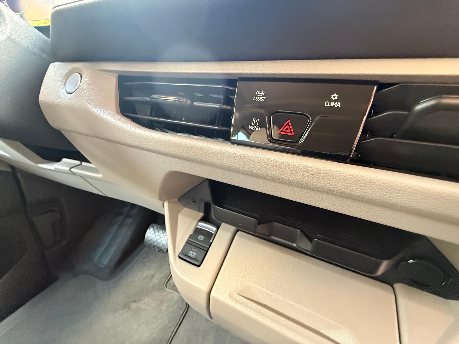Volkswagen T7 Multivan 2.0TSI*MatrixLED*AHK*STHZG*7-Sitze