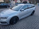 Skoda Octavia 2.0 TDI 110kW DSG Selection Plus Com... - Skoda Octavia: Selection Plus