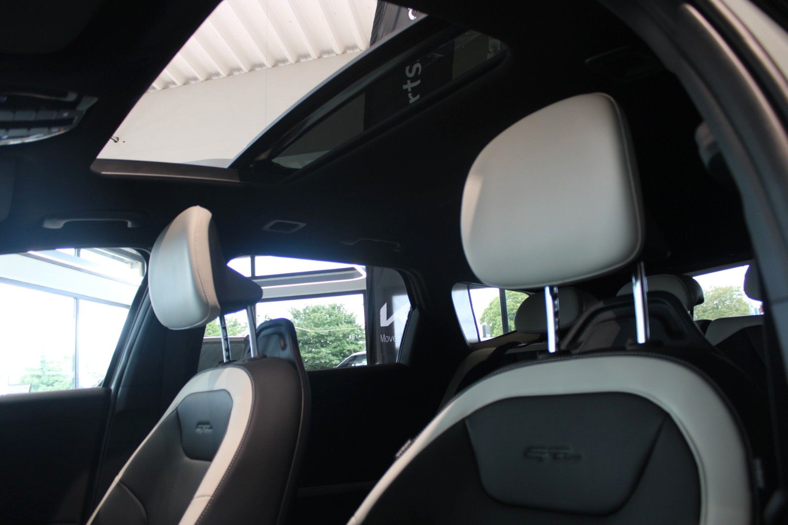 Fahrzeugabbildung Kia K4 1.6 132 kW GT-Line Sportswagon SCHIEBEDACH
