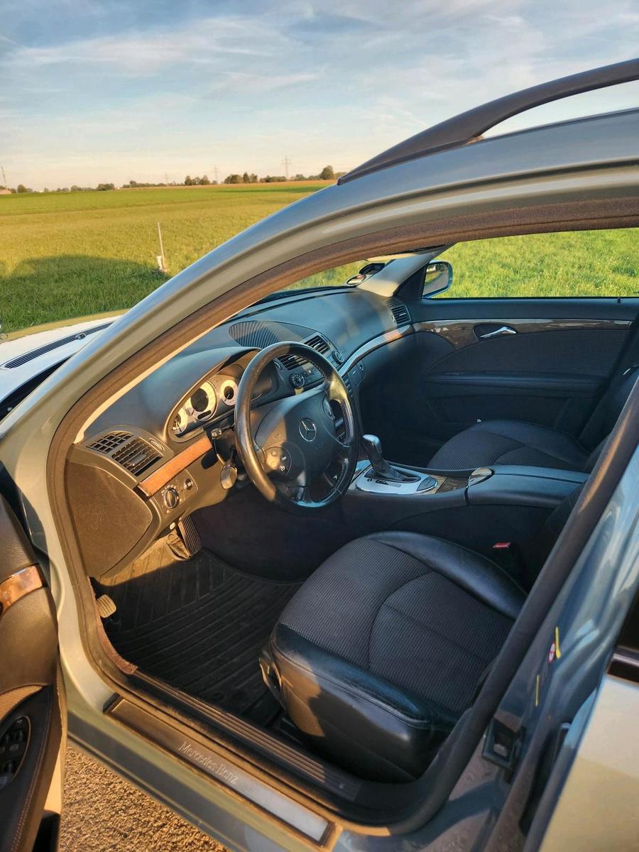 Mercedes-Benz 320 2005 — photo 6