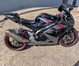 Suzuki  GSX-R1000 K5, Tüv neu, Erstbesitz - Offers matching your search criteria