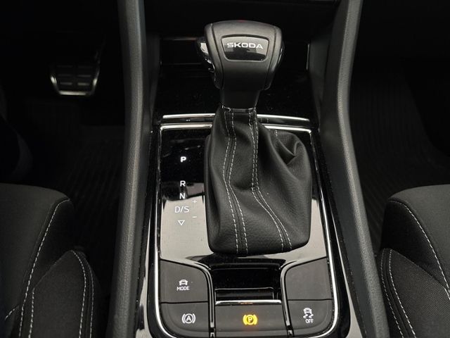 KAROQ  Sportline 1.5 TSI DSG MATRIX NAV PANO AHK