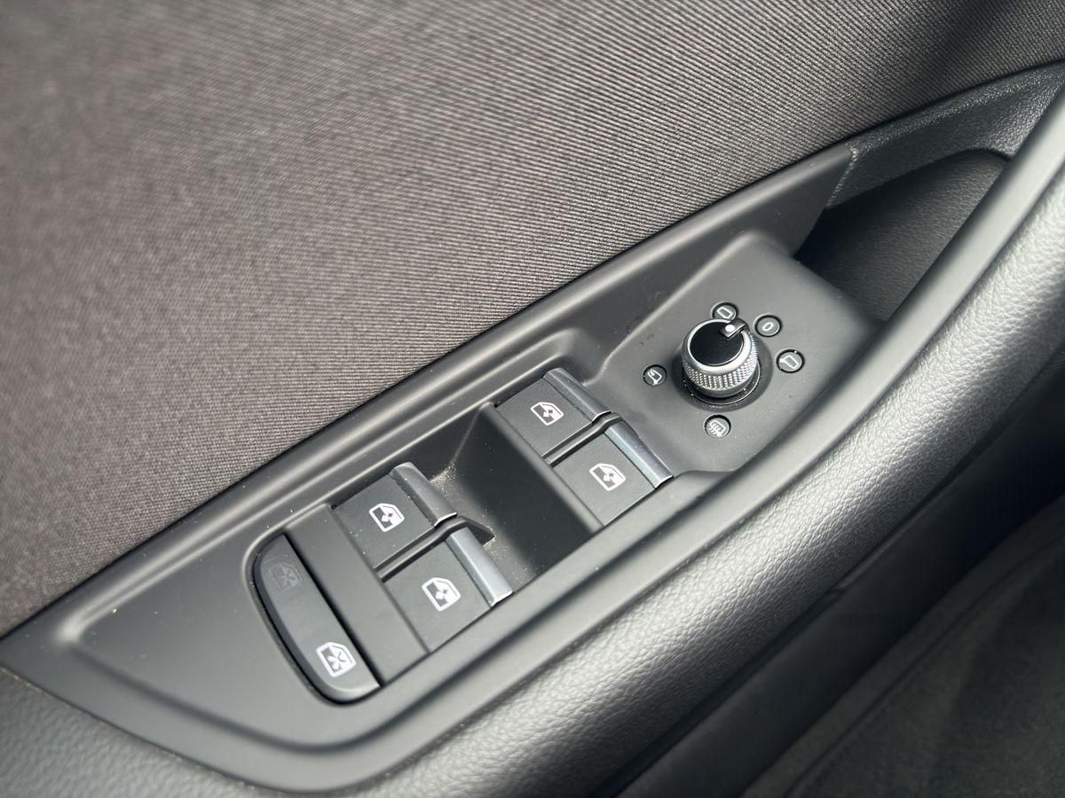 A4 Avant 2.0 TDI advanced AHK NAVI ACC PDC