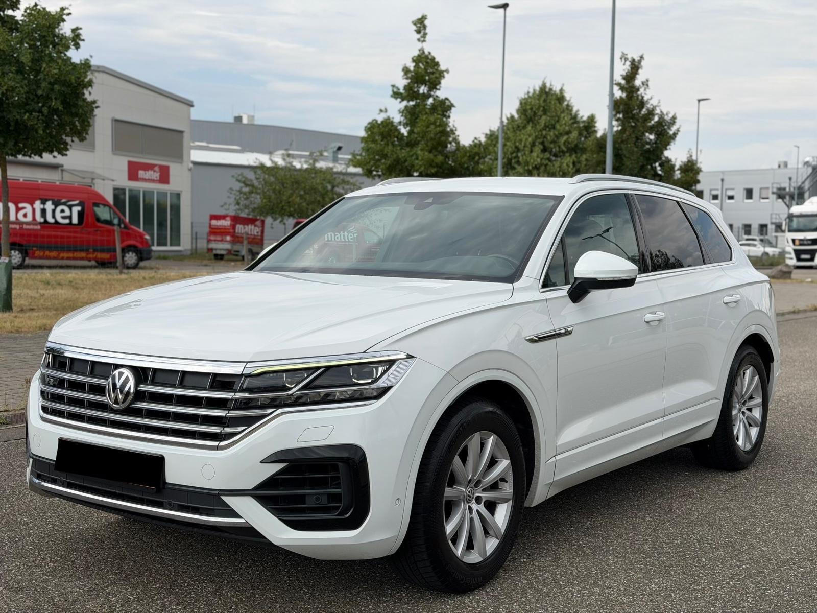 Volkswagen Touareg Elegance 4Motion R-Line