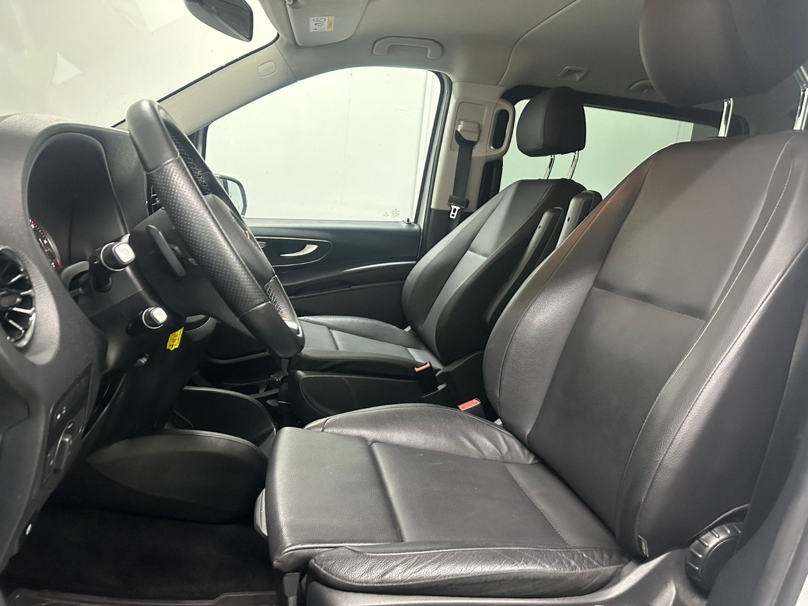 Fahrzeugabbildung Mercedes-Benz Vito 119CDI Tourer Lang EDITION*DISTRO*AHK*LED*