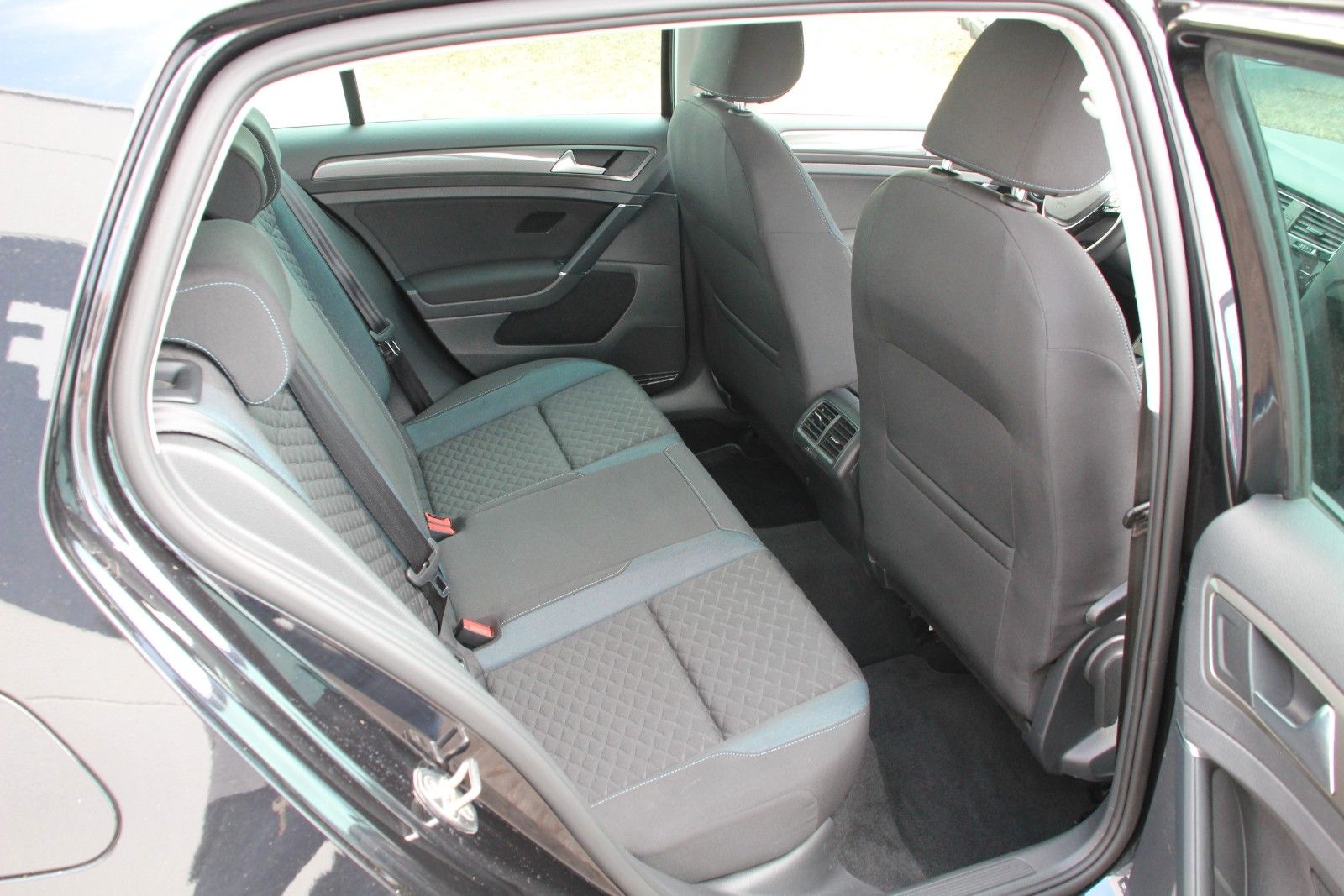 Fahrzeugabbildung Volkswagen Golf VII Lim. IQ.DRIVE BlueMotion