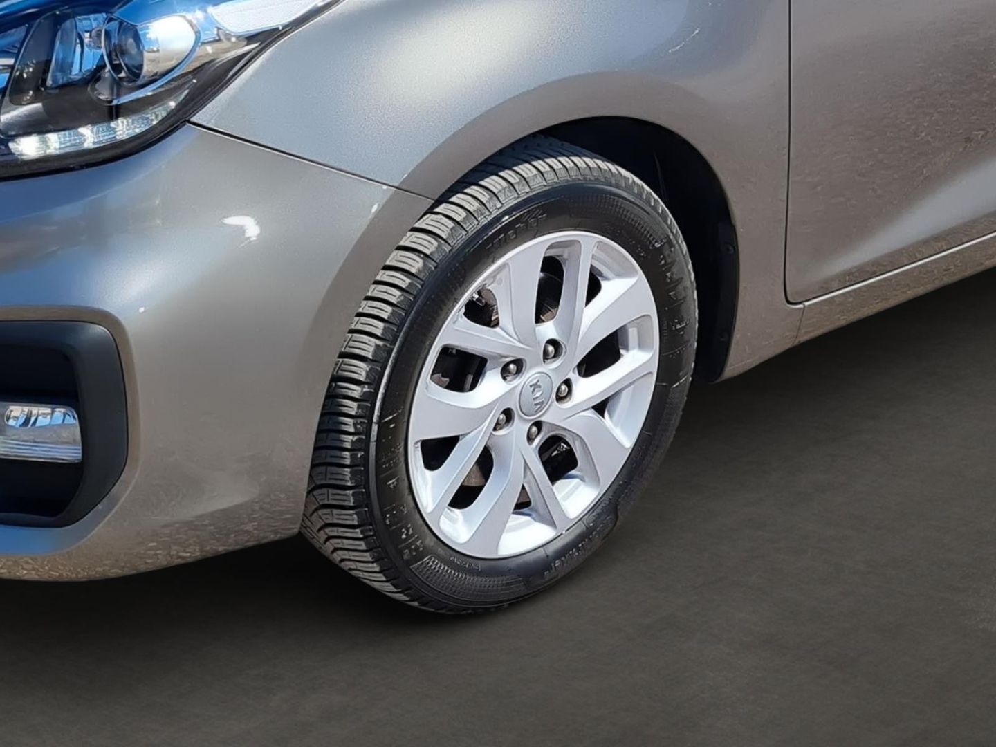 Fahrzeugabbildung Kia Carens Vision 1.7 CRDi AUTOMATIK+KAMERA+NAVI-P