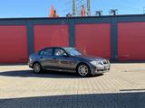 BMW 320i E90 Limousine N46 - BMW 320: 320i E46